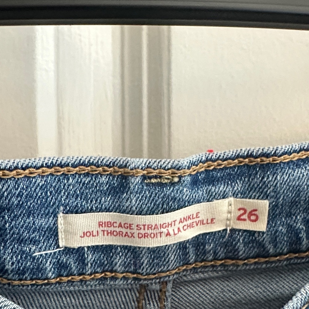 Women’s Levi’s Ribcage Straight Ankle - Picture 9 of 14